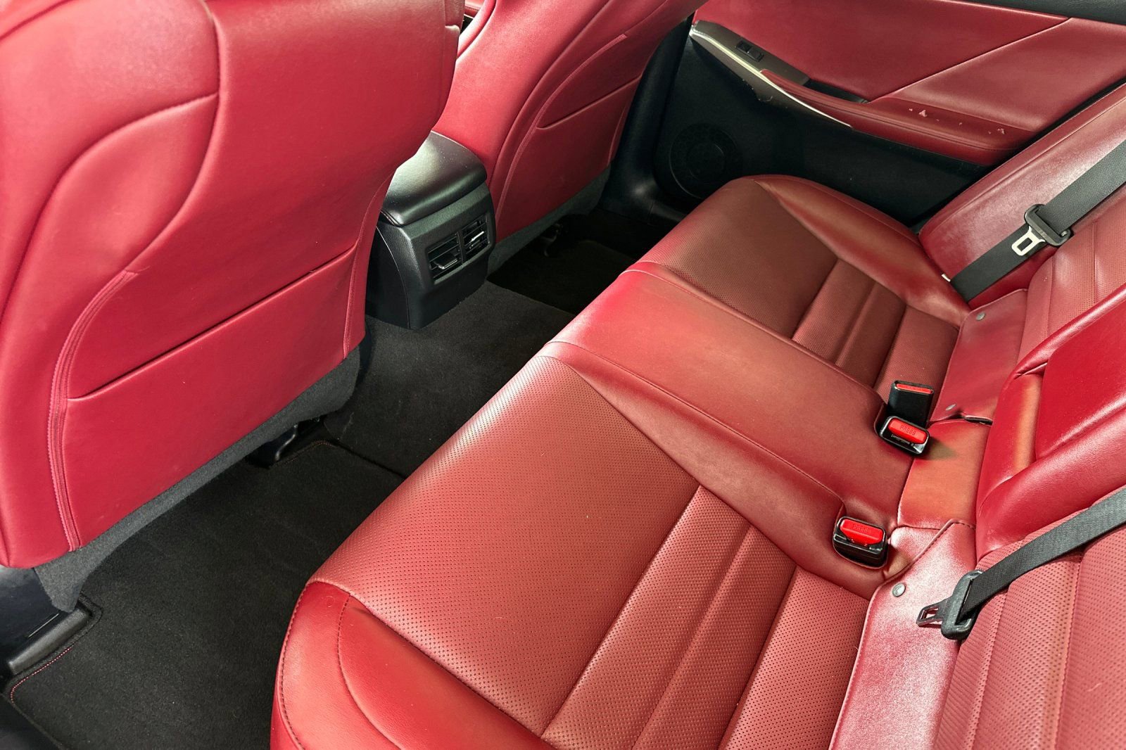 Used 2018 Lexus IS 300 F Sport image 12