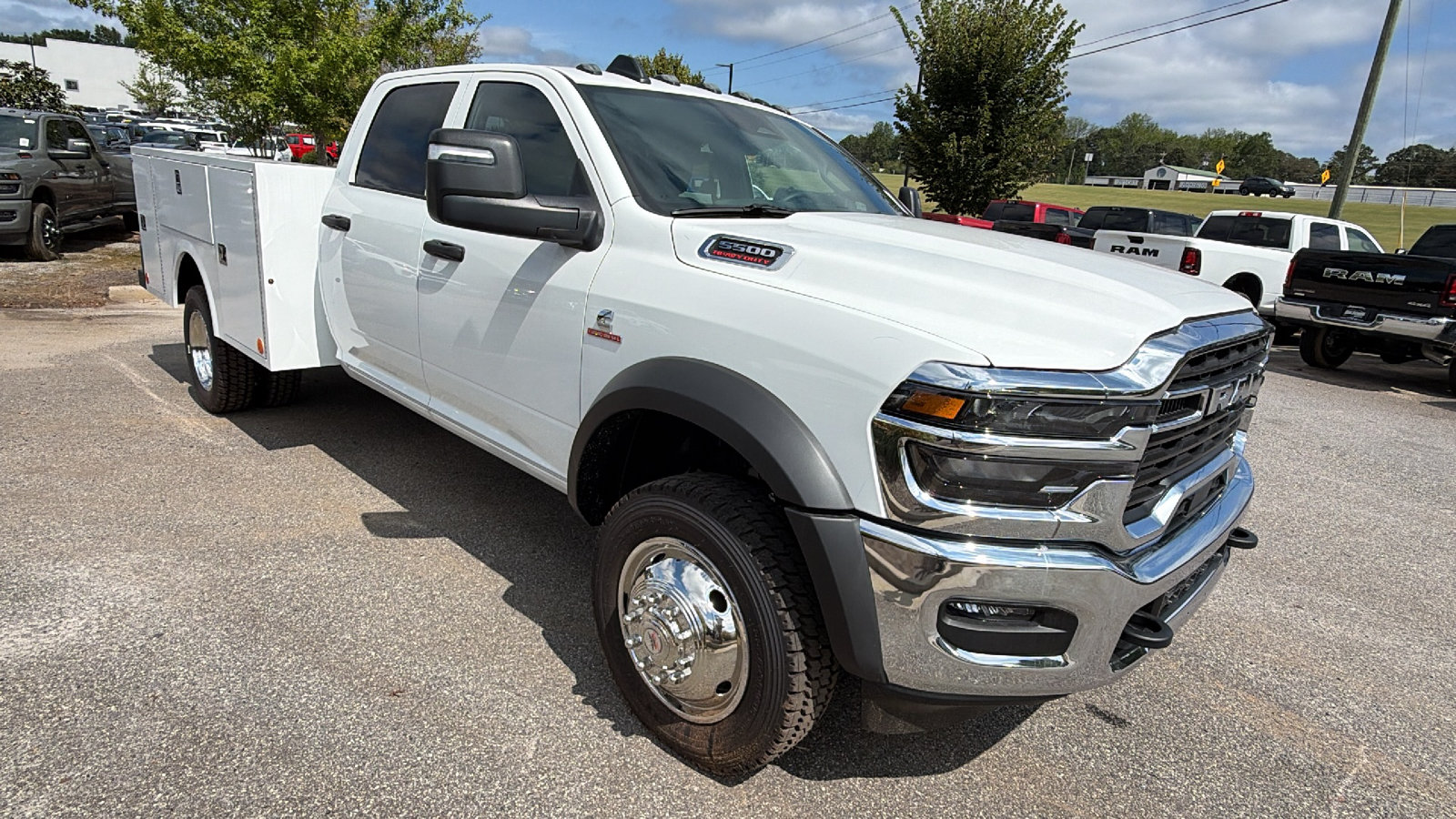 New 2026 RAM 5500 Tradesman AWD/4WD image 5