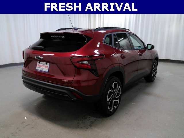 New 2025 Chevrolet Trax RS image 4