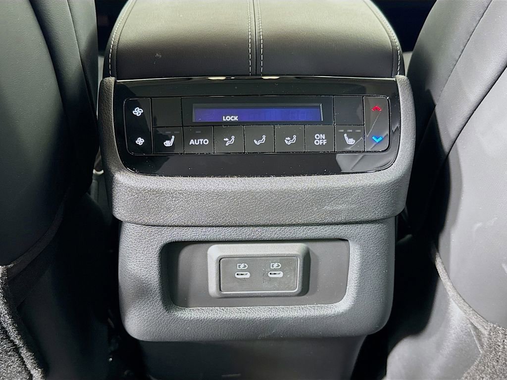 Certified 2026 INFINITI QX60 Luxe w/ Cargo Package image 27