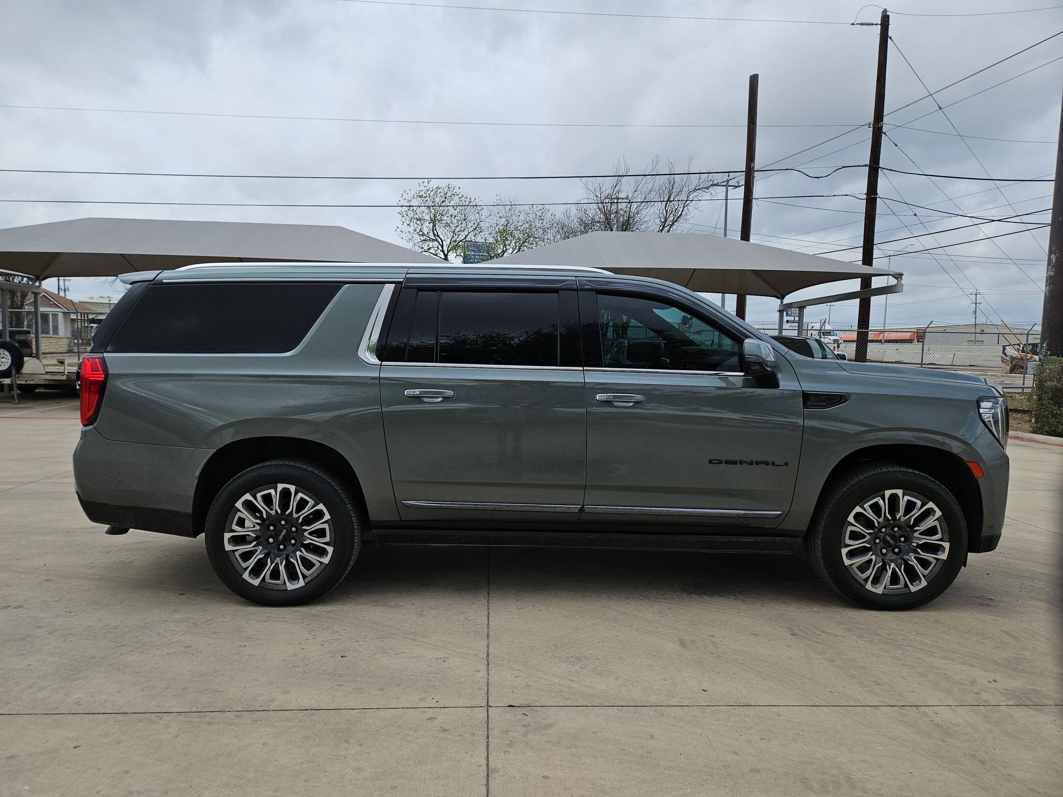 Certified 2023 GMC Yukon XL Denali Ultimate image 2