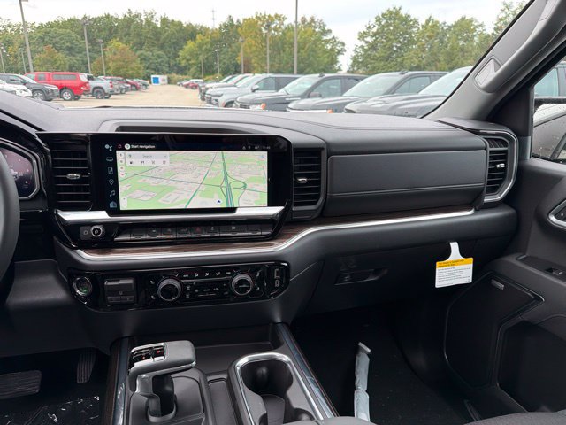 New 2026 Chevrolet Silverado 1500 RST w/ Redline Edition AWD/4WD image 28