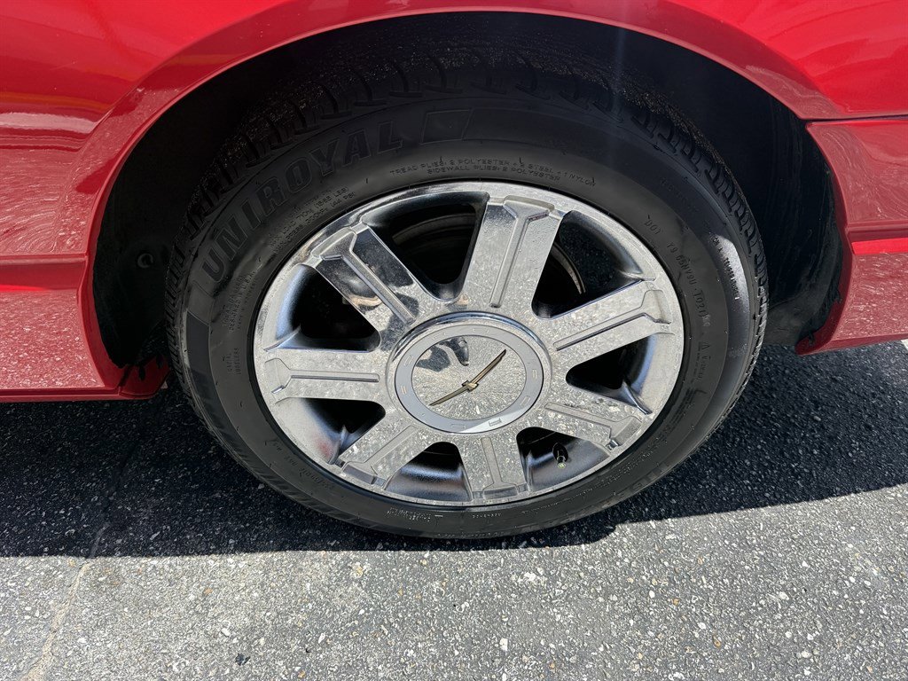 Used 2004 Ford Thunderbird RWD image 6