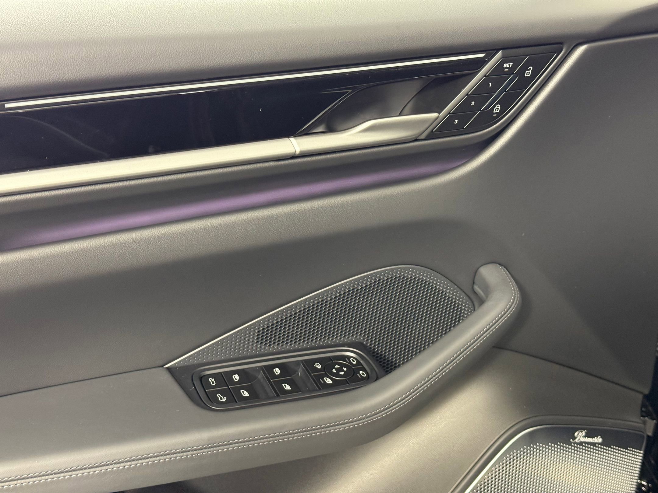 New 2025 Porsche Macan Electric image 26