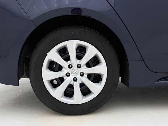 Used 2025 Toyota Corolla LE FWD image 26