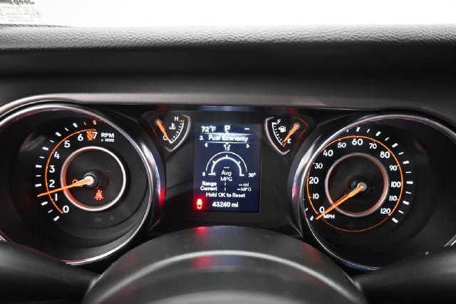 Used 2022 Jeep Gladiator Sport AWD/4WD image 14