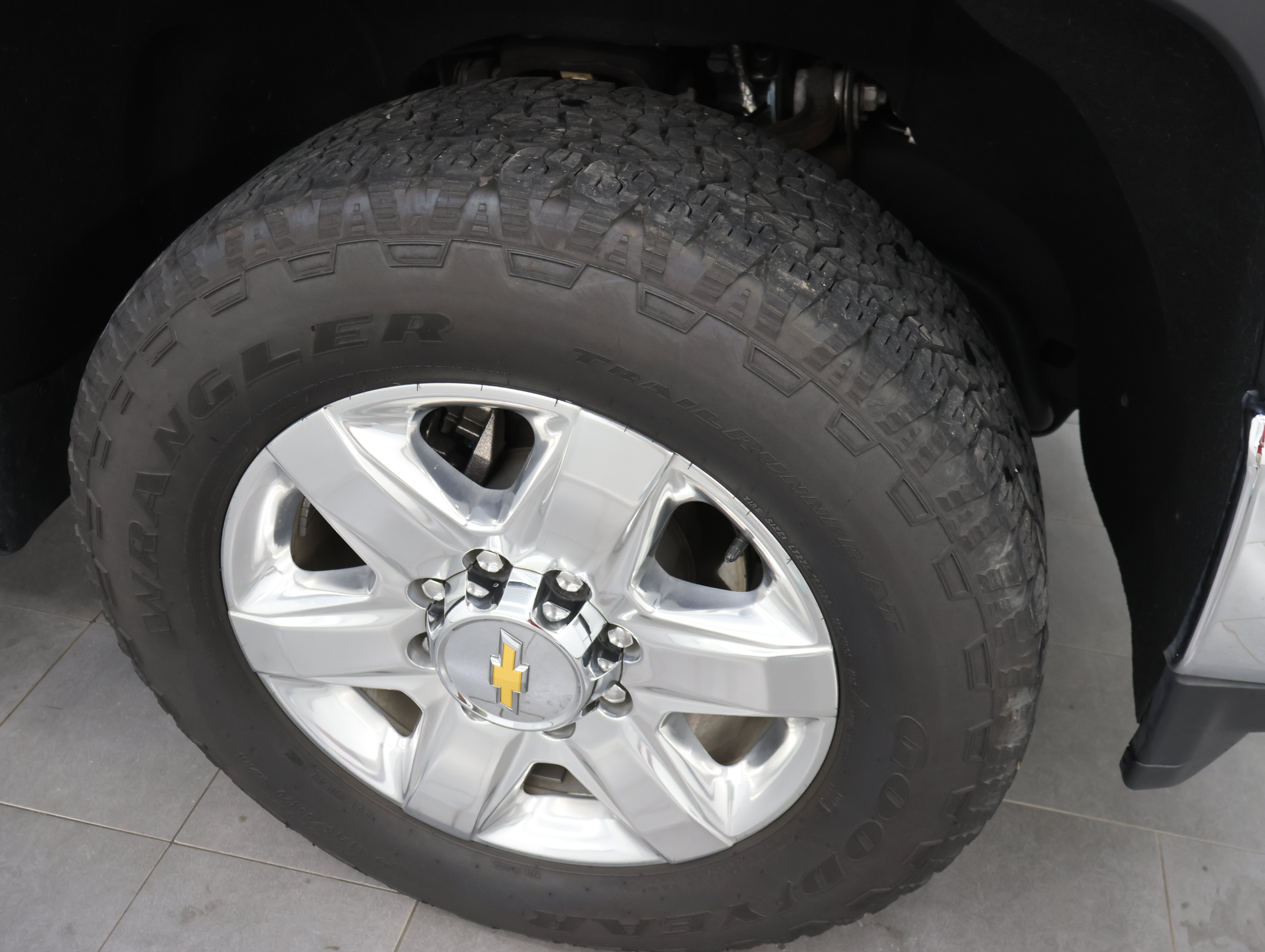 Used 2023 Chevrolet Silverado 2500 LTZ w/ Gooseneck/5TH Wheel Package AWD/4WD image 3