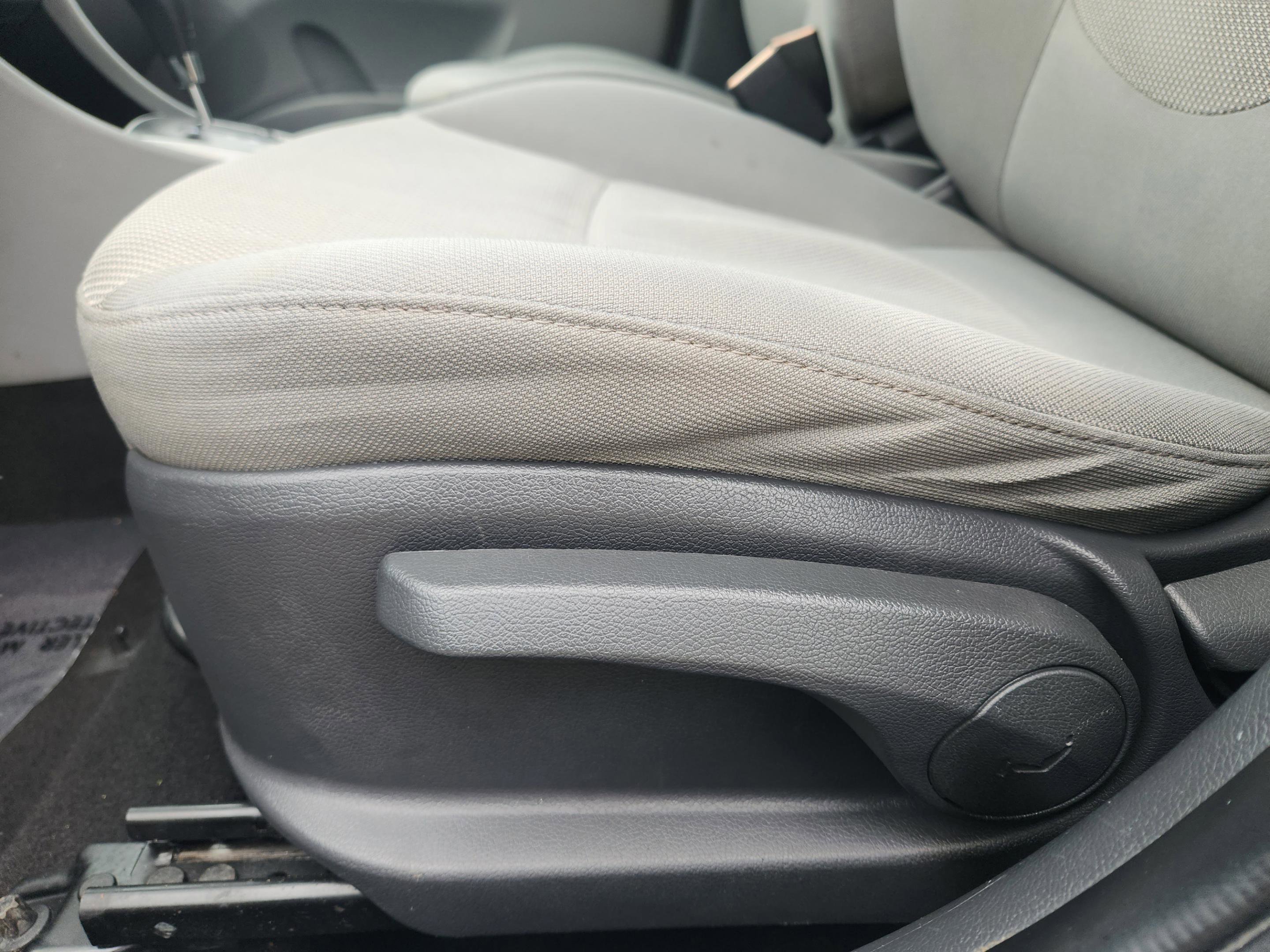 Used 2014 Hyundai Accent GS image 25