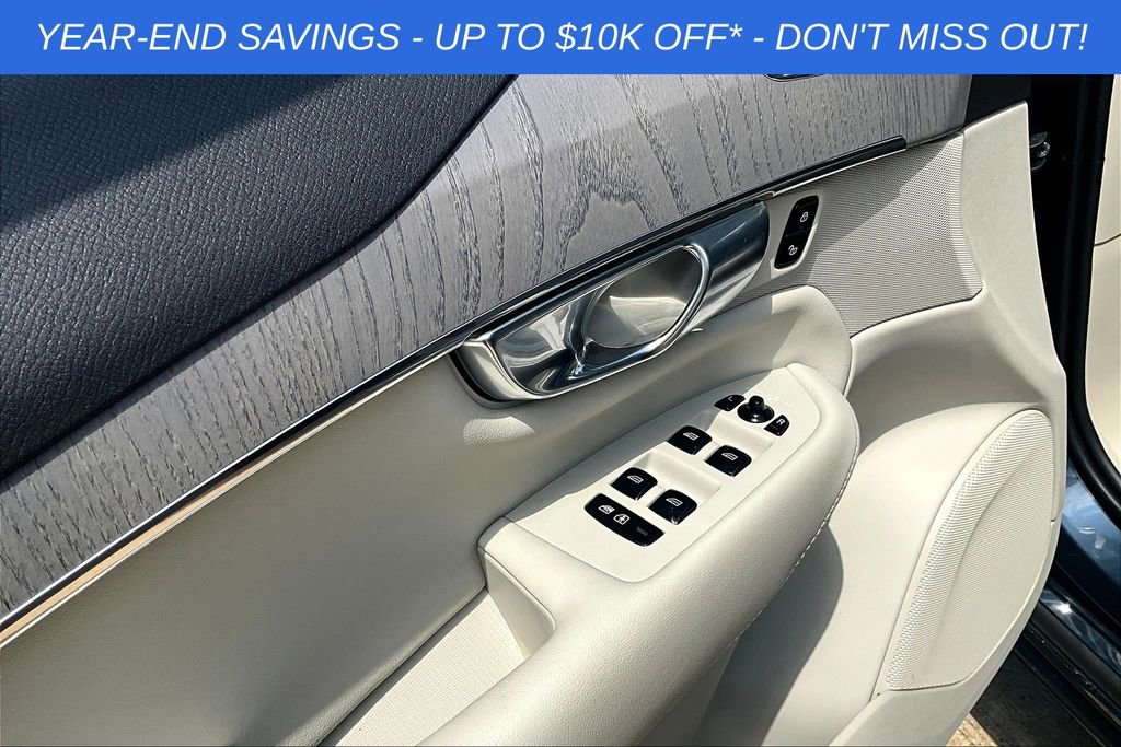 Used 2025 Volvo XC90 B6 Plus w/ Protection Package Premier image 23