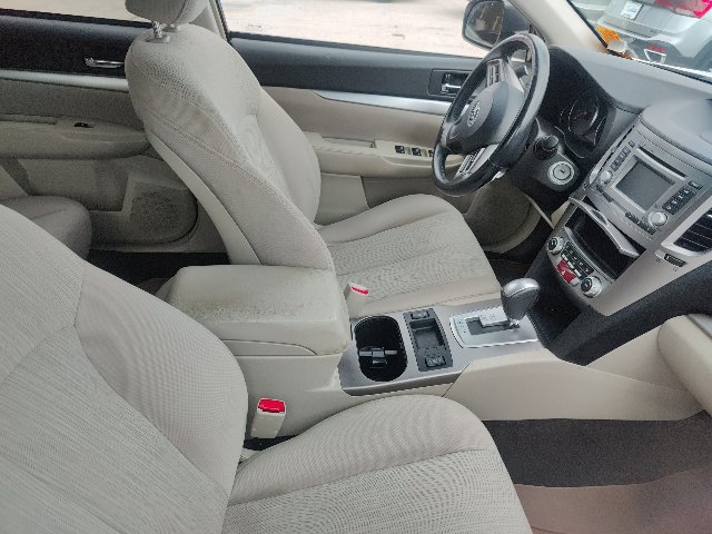 Used 2014 Subaru Outback 2.5i Premium AWD/4WD image 37