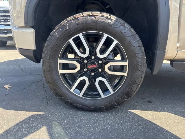 Used 2023 GMC Sierra 1500 AT4 w/ AT4 Premium Package AWD/4WD image 10