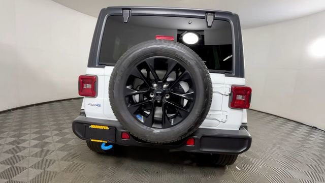 Used 2023 Jeep Wrangler Unlimited Sahara w/ Cold Weather Group AWD/4WD image 6
