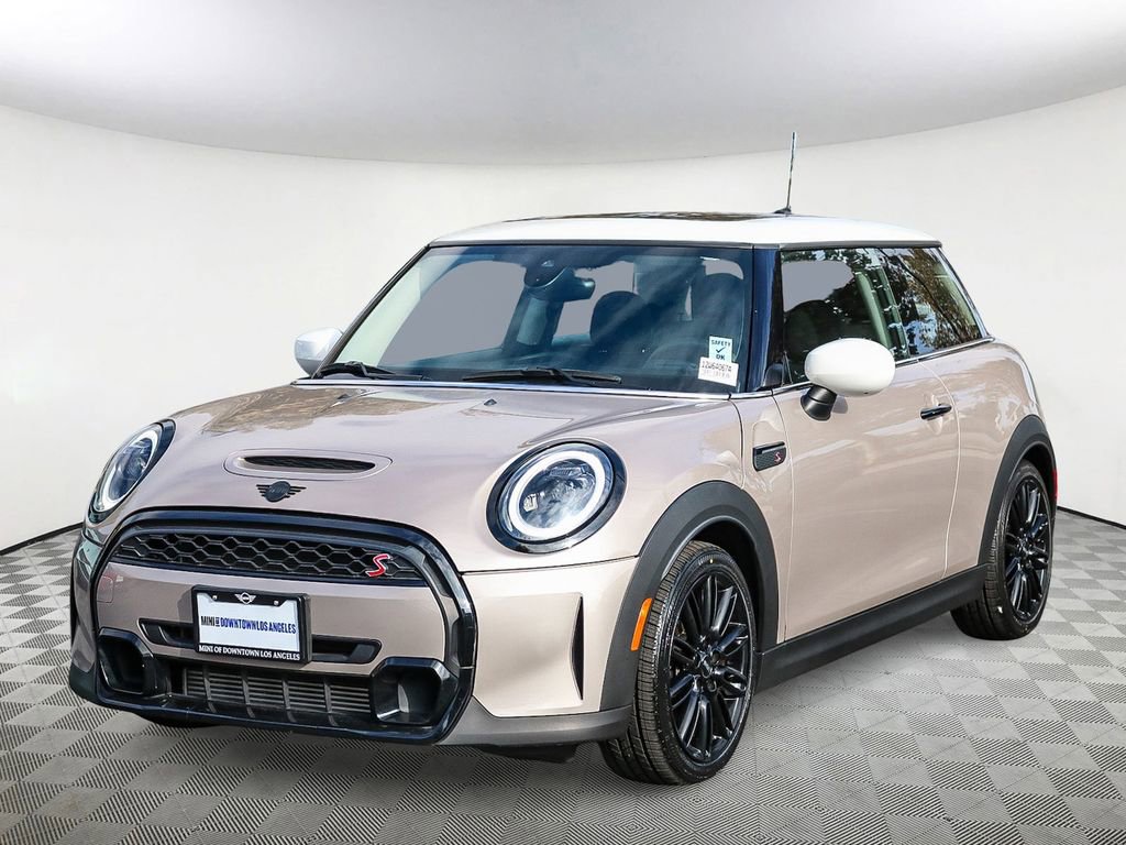 Used 2023 MINI Cooper S image 3