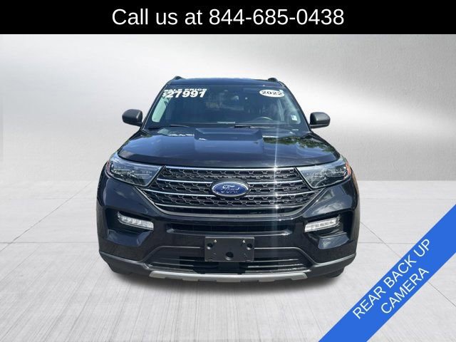 Used 2022 Ford Explorer XLT w/ Equipment Group 202A RWD image 2