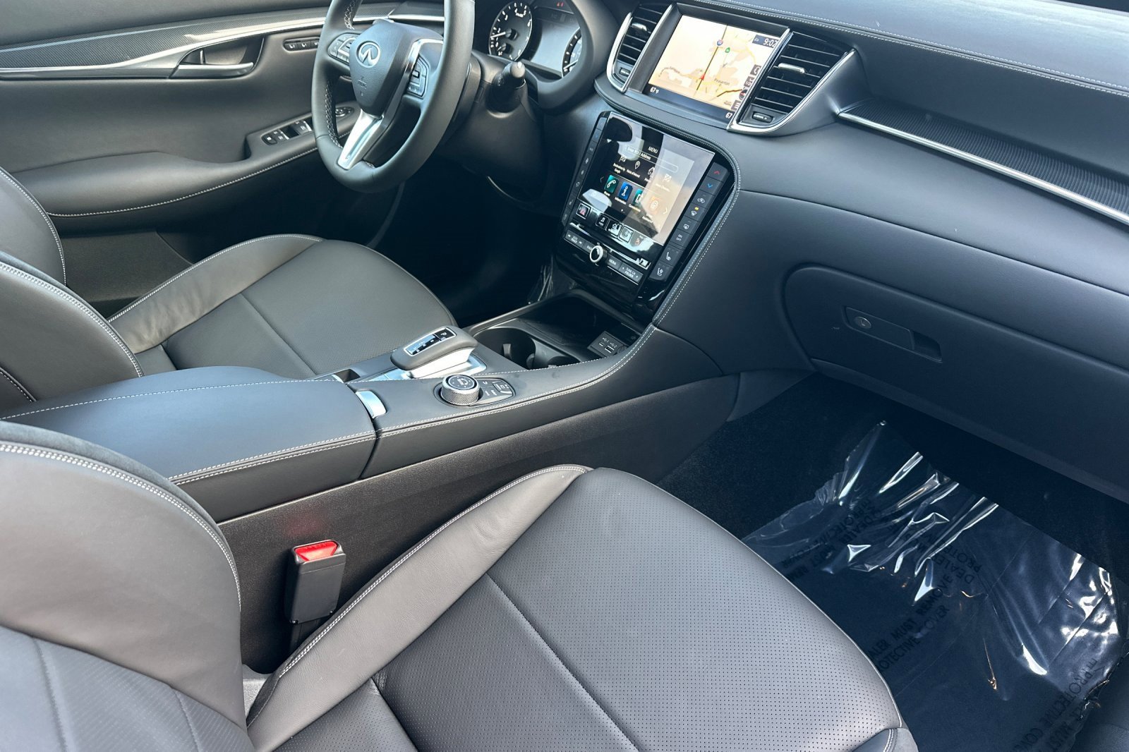 New 2025 INFINITI QX50 Sport image 17