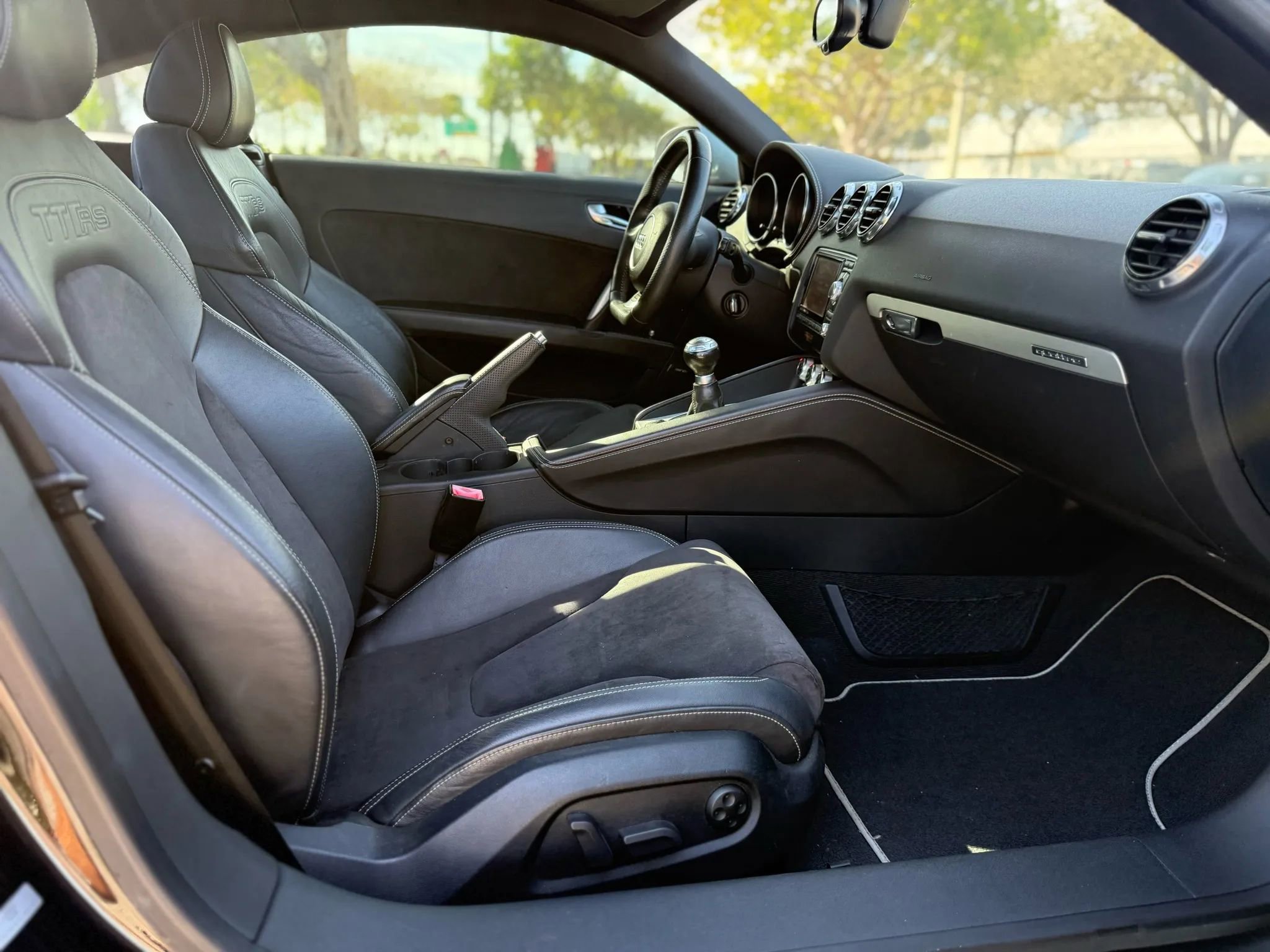 Used 2012 Audi TT RS w/ Tech Pkg image 24