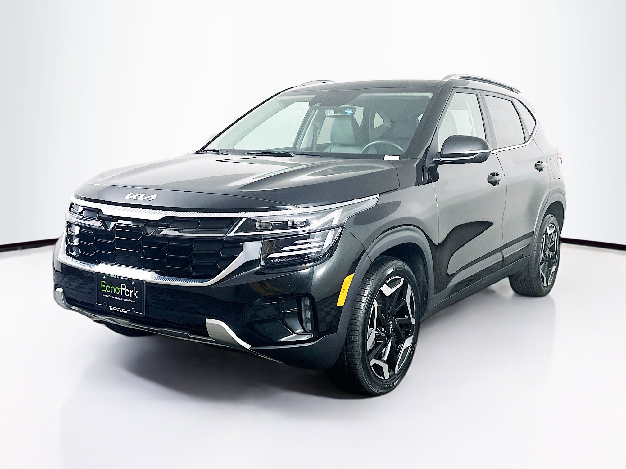 Used 2024 Kia Seltos SX image 3