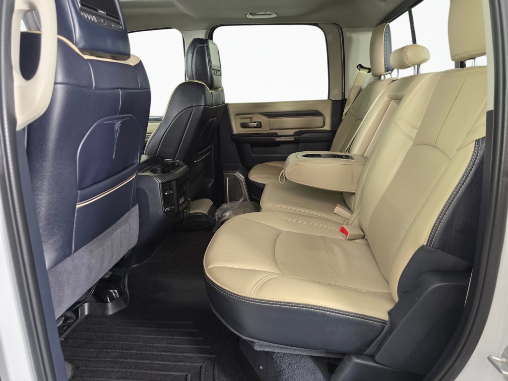 Used 2023 RAM 3500 Limited AWD/4WD image 35
