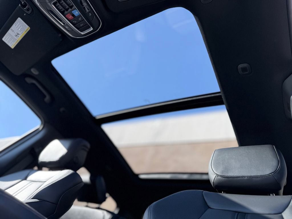 New 2026 Jeep Grand Wagoneer Limited image 18