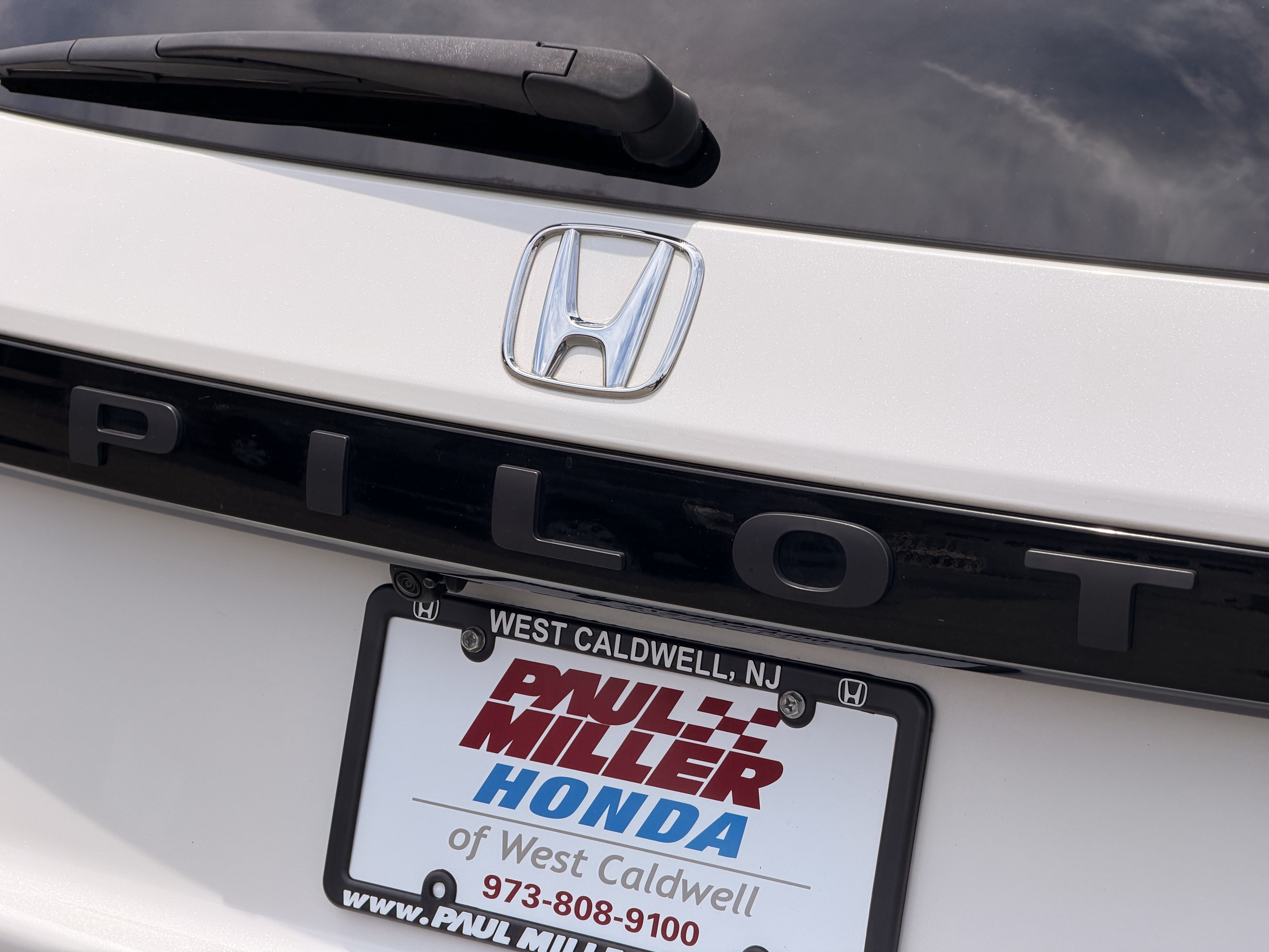 Certified 2023 Honda Pilot Touring image 27