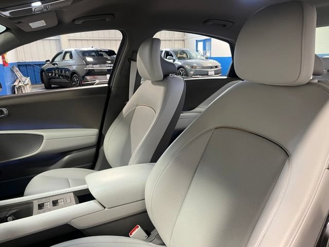 Used 2023 Hyundai Ioniq 6 SEL RWD image 23