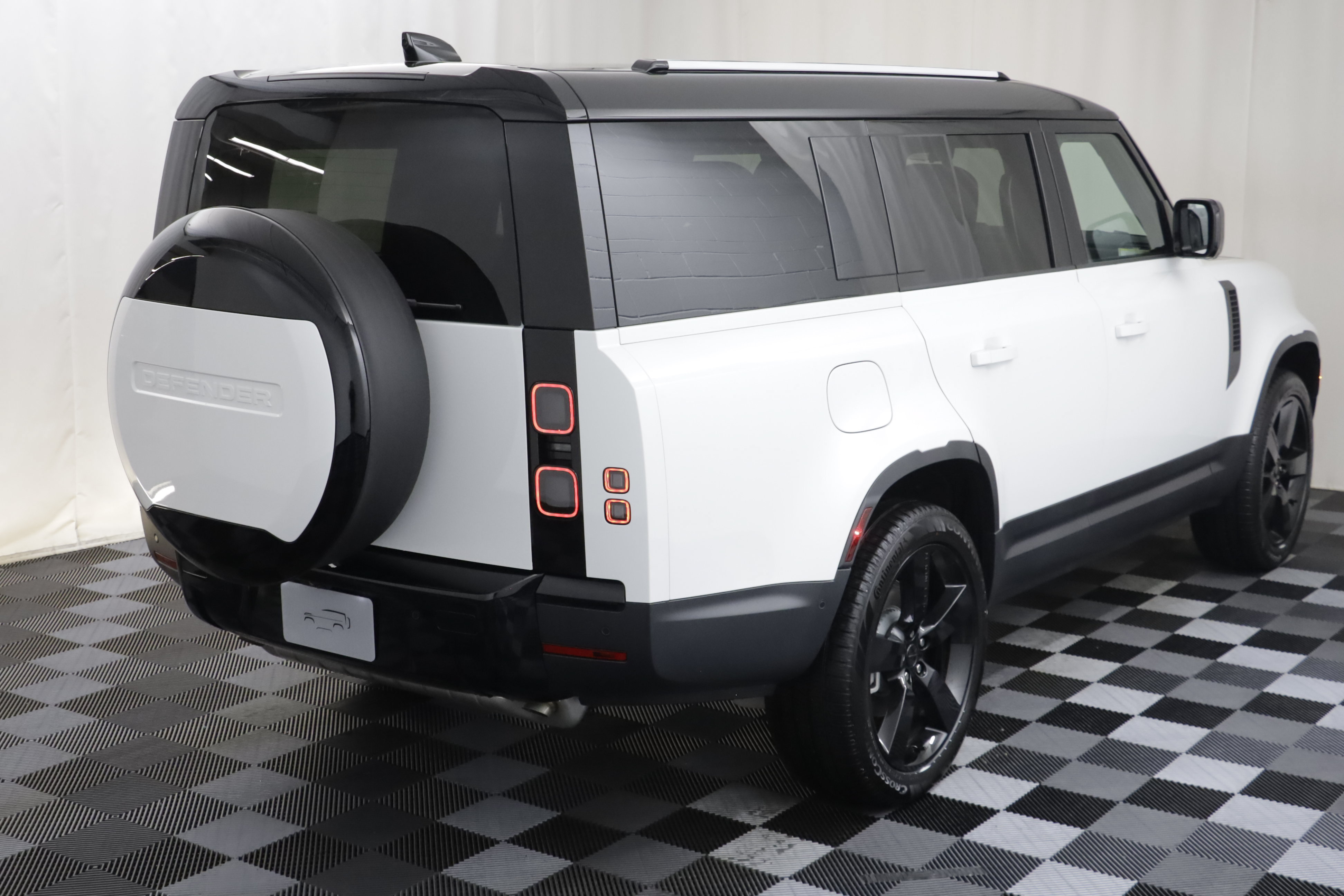 New 2026 Land Rover Defender 130 S AWD/4WD image 22