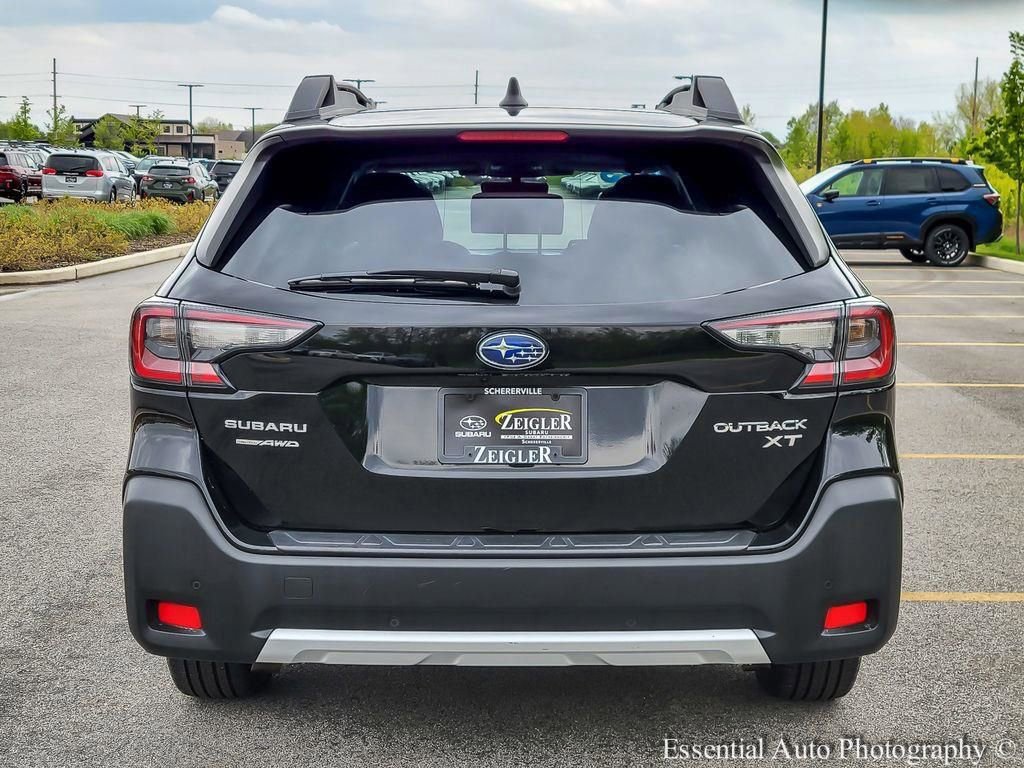 Used 2023 Subaru Outback Limited XT AWD/4WD image 5