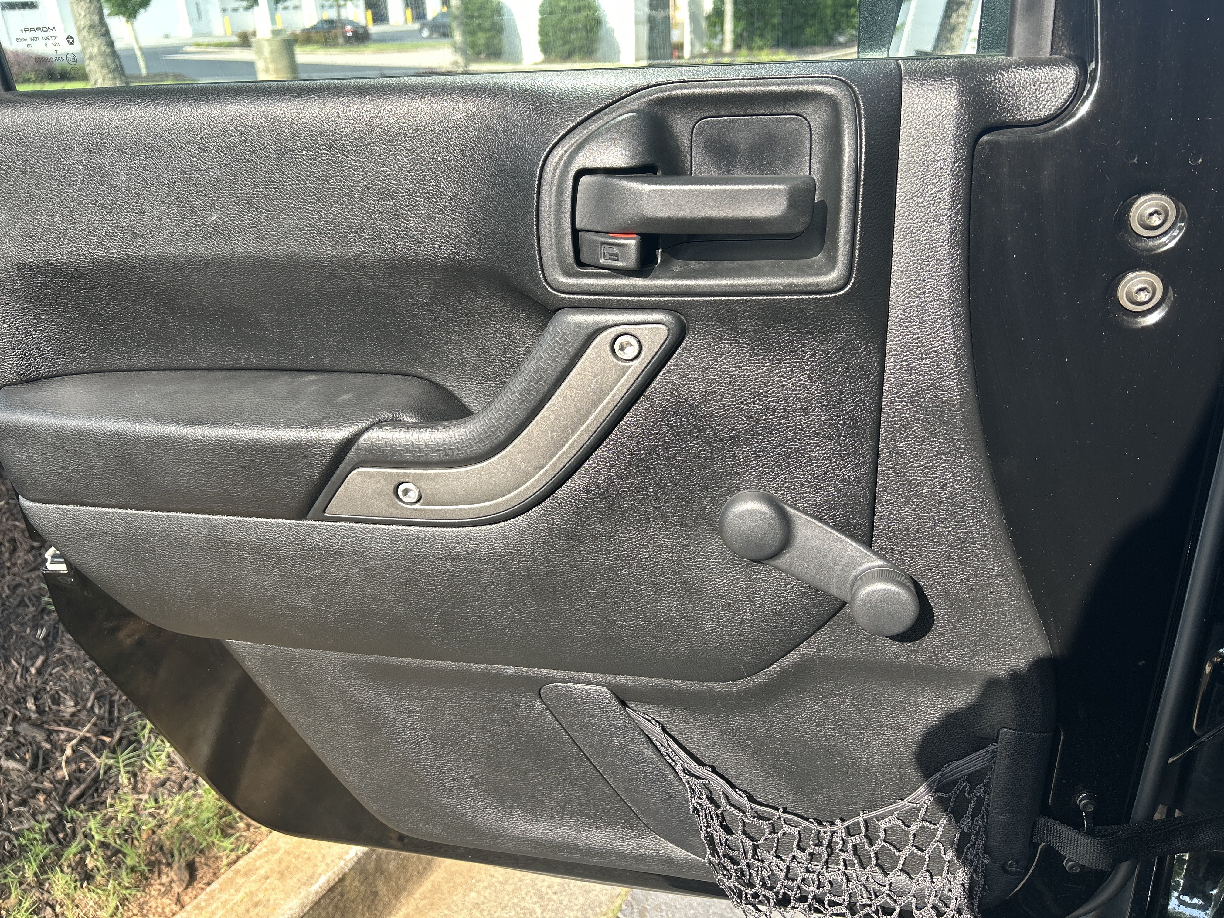 Used 2016 Jeep Wrangler Unlimited Sport w/ Connectivity Group AWD/4WD image 22