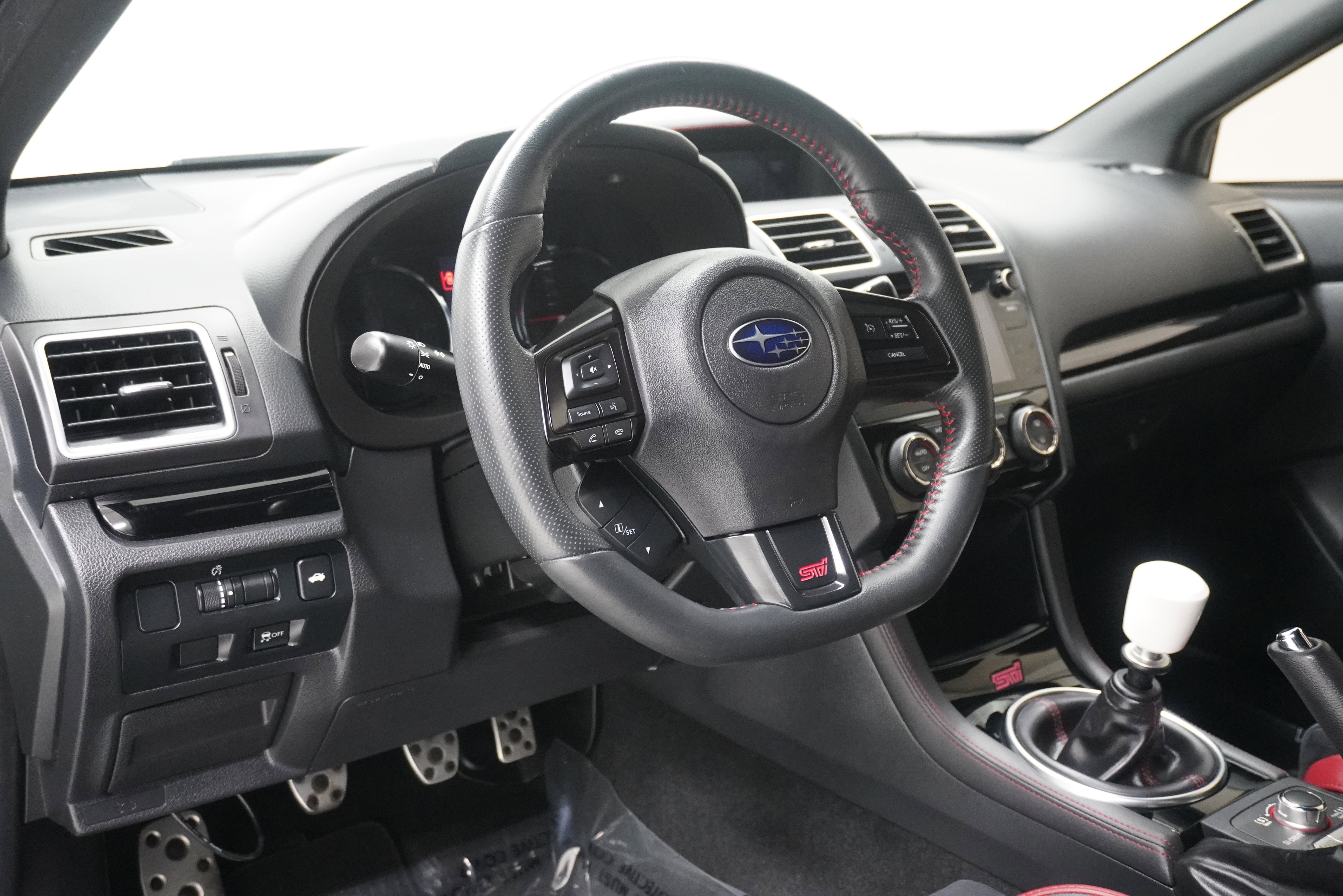 Used 2020 Subaru WRX STI AWD/4WD image 11