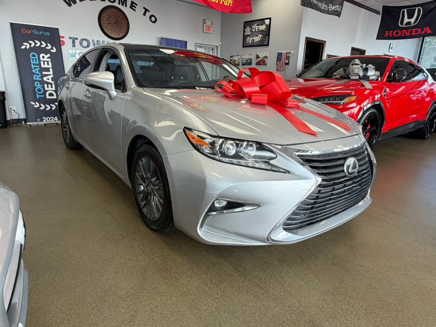 Used 2018 Lexus ES 350 w/ Navigation System Package FWD image 2