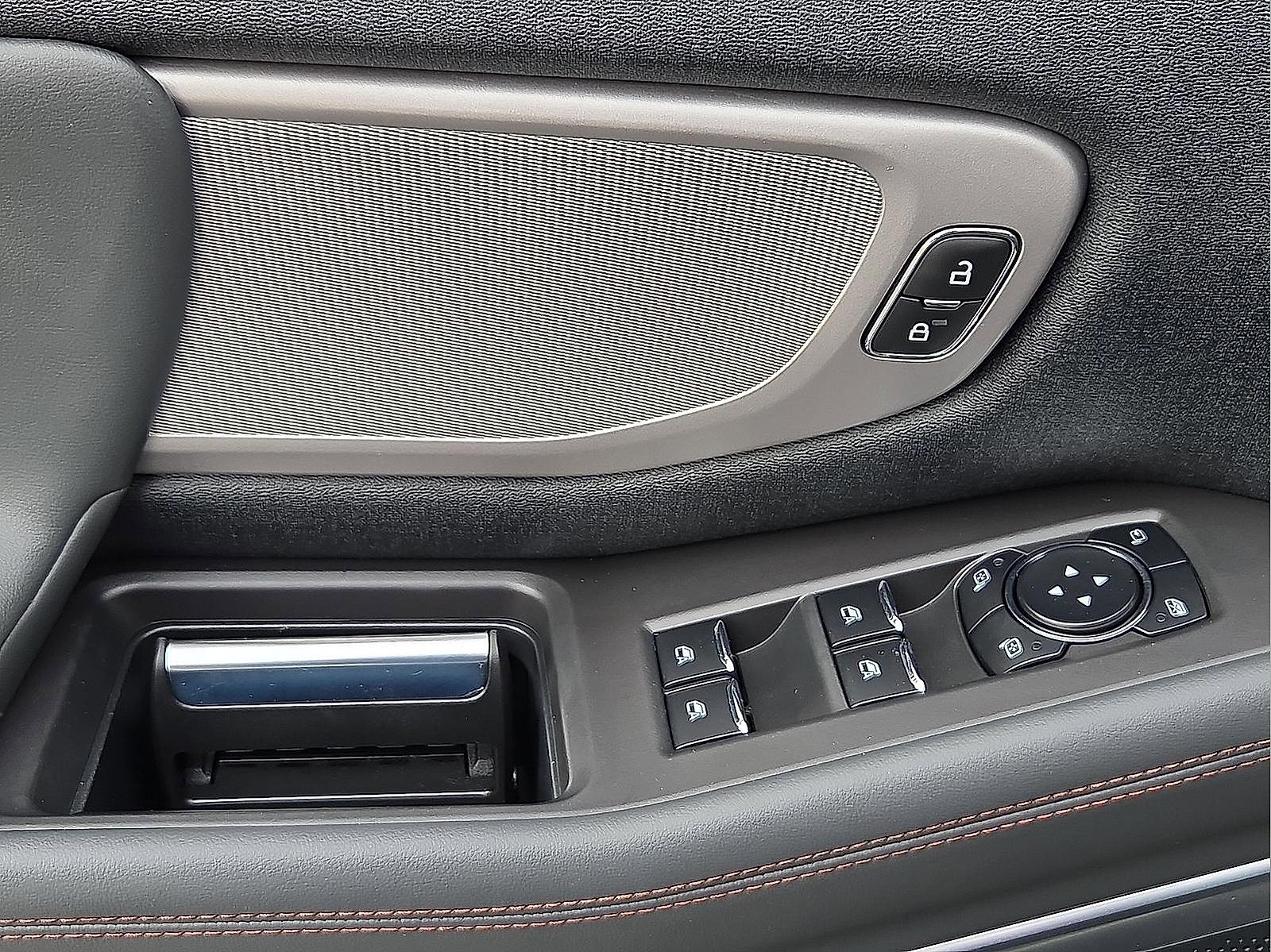 Used 2025 Ford Expedition Max Active image 14