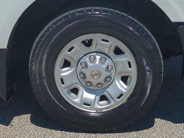 Used 2014 Nissan NV 2500 SV w/ Side & Curtain Airbag Package RWD image 11