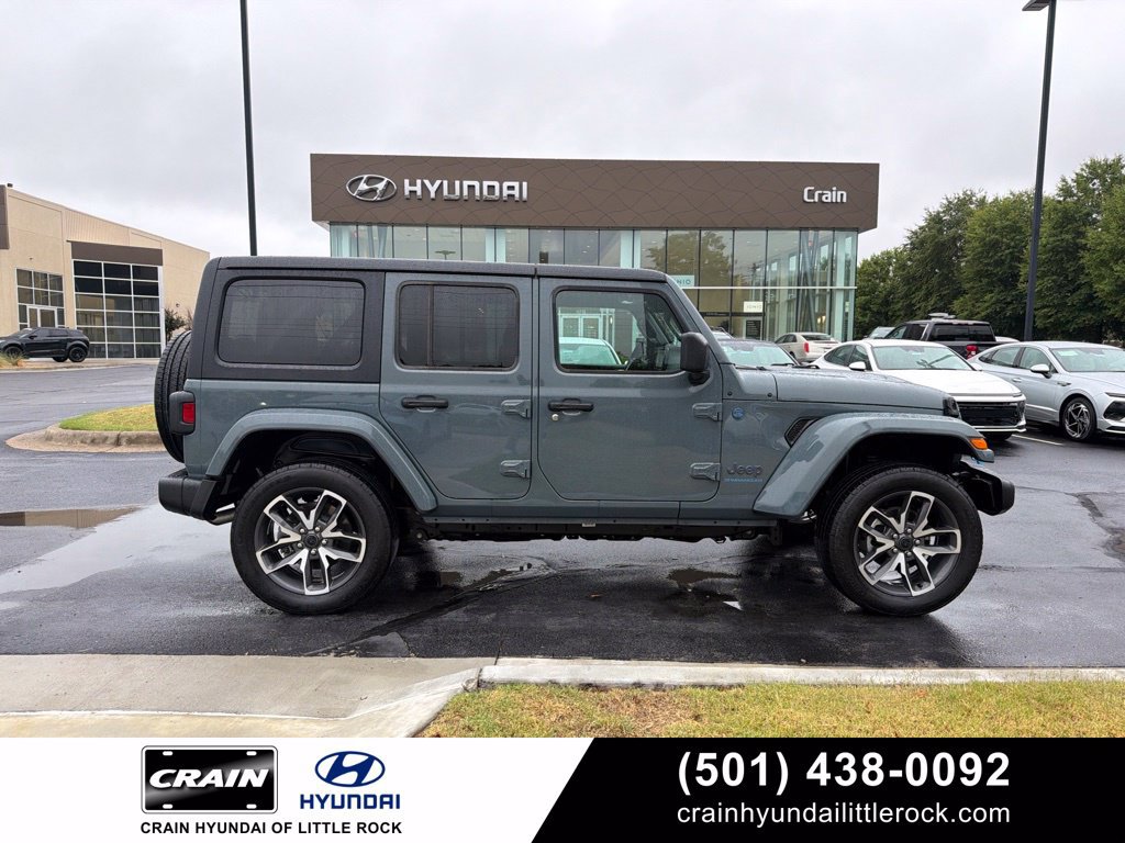 Used 2024 Jeep Wrangler Unlimited w/ Convenience Group