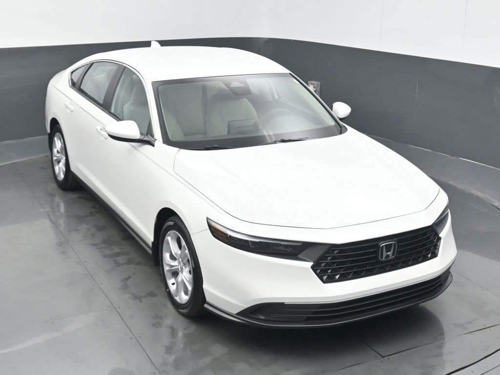 Certified 2024 Honda Accord LX image 3