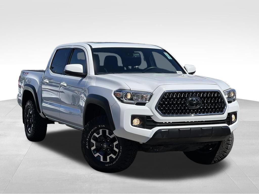Certified 2018 Toyota Tacoma TRD Off-Road AWD/4WD image 7