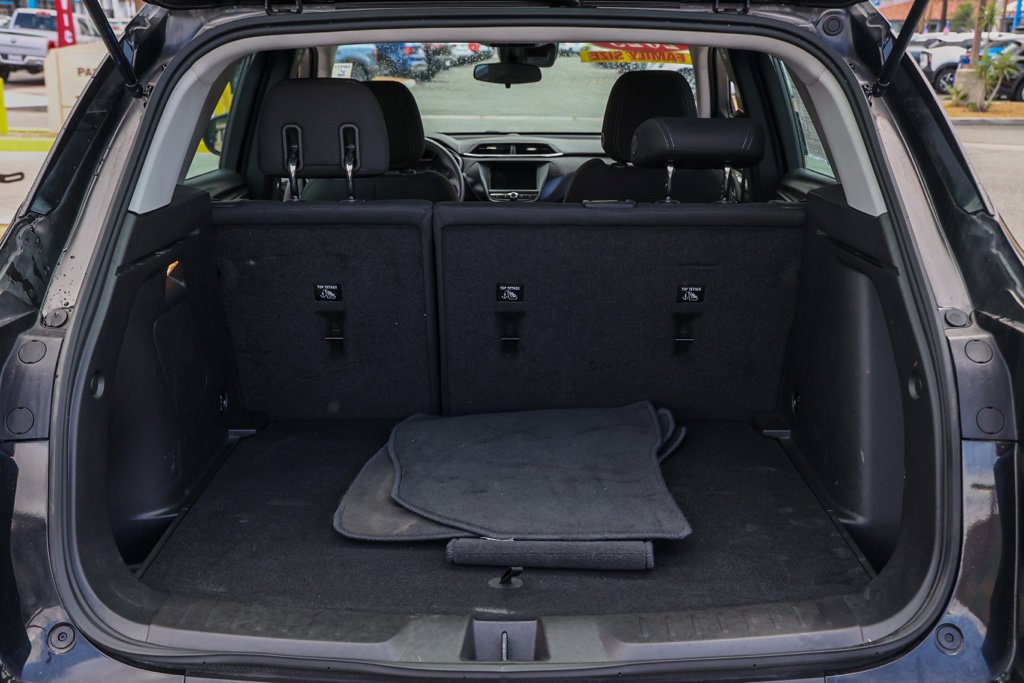 Used 2023 Chevrolet TrailBlazer LS FWD image 17