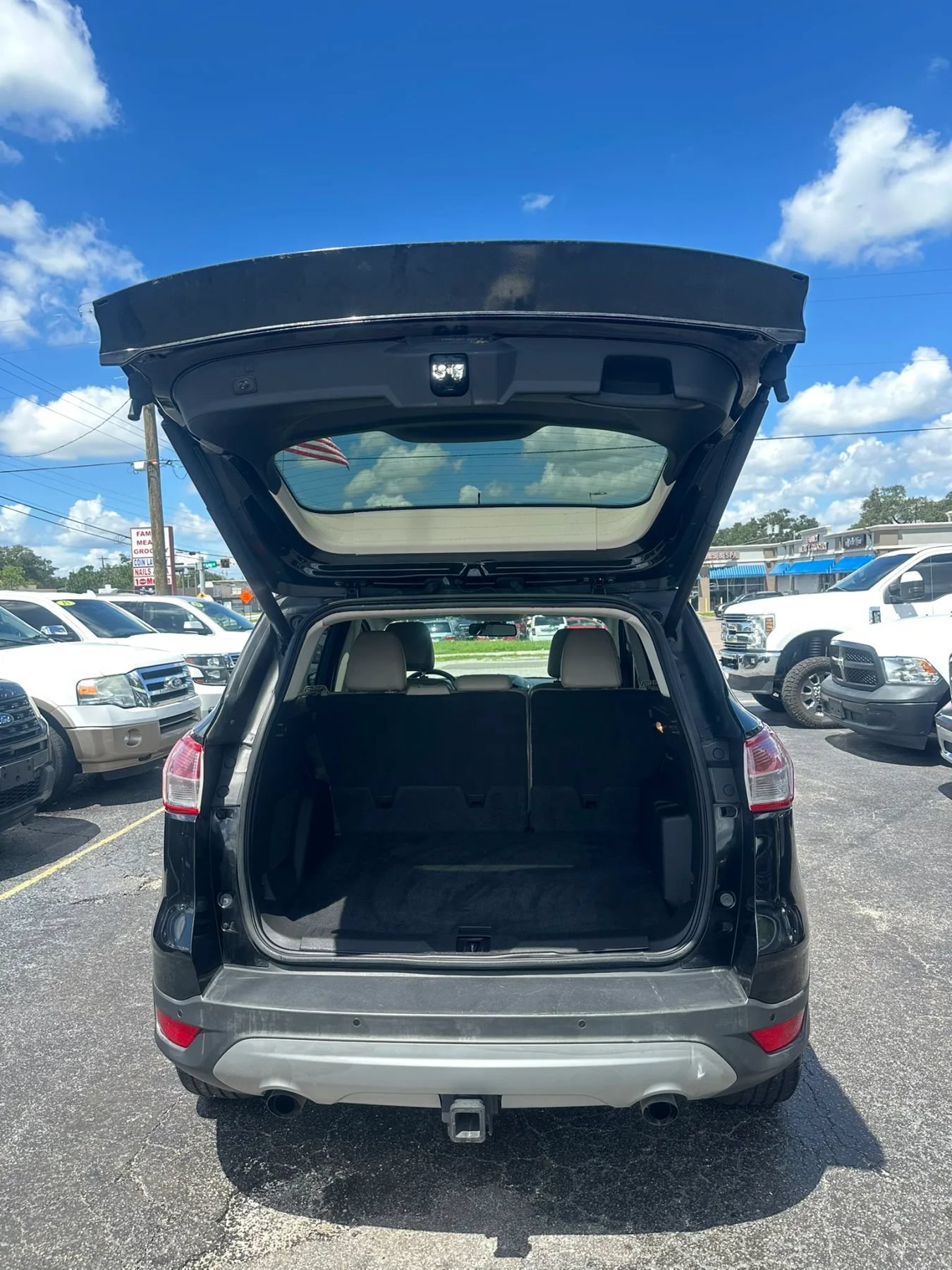 Used 2014 Ford Escape Titanium FWD image 19