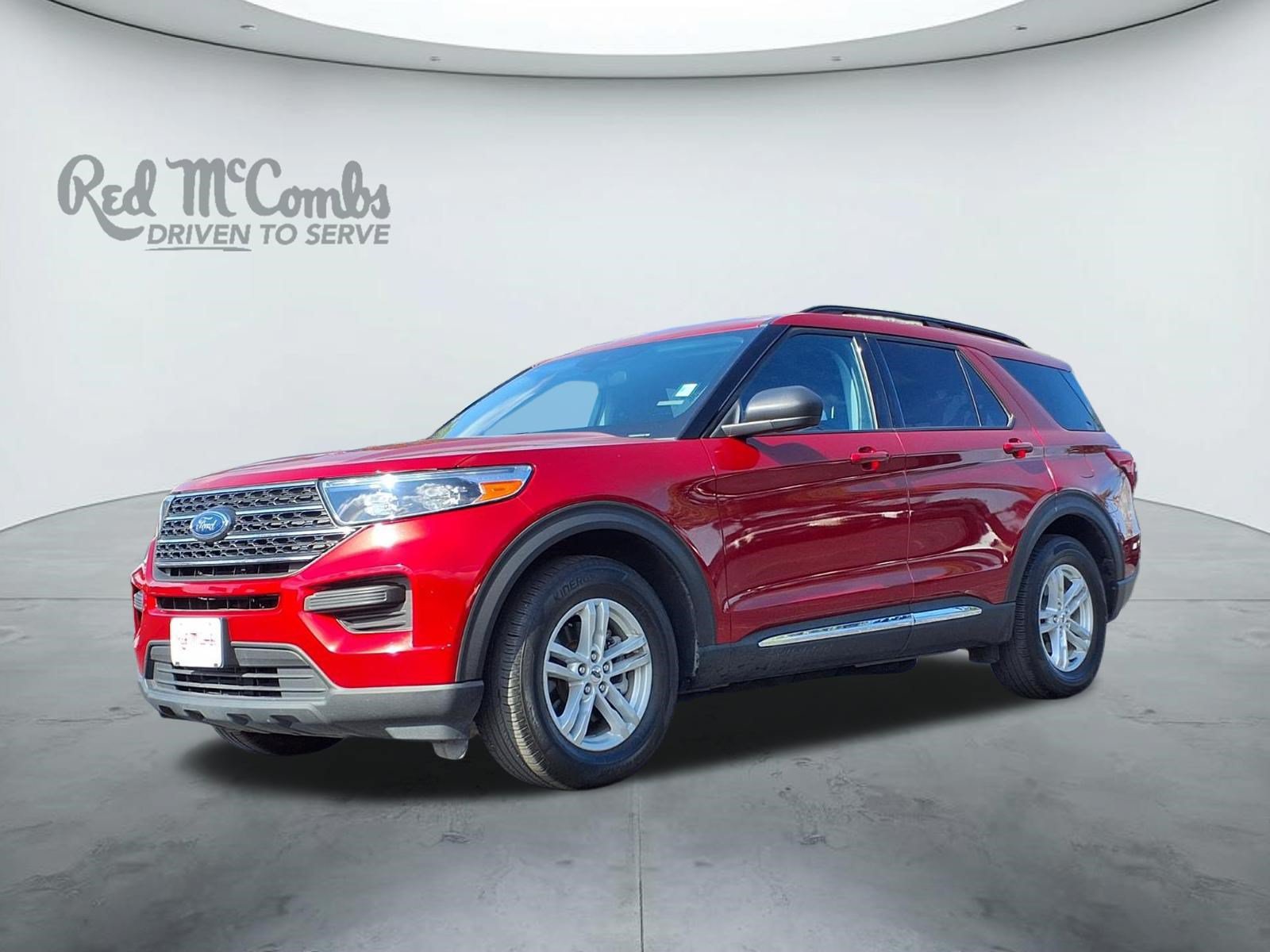 Certified 2024 Ford Explorer XLT RWD image 1
