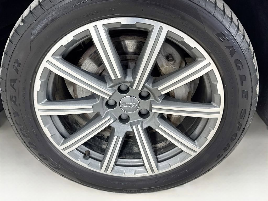 Used 2018 Audi Q7 3.0T Premium Plus image 43