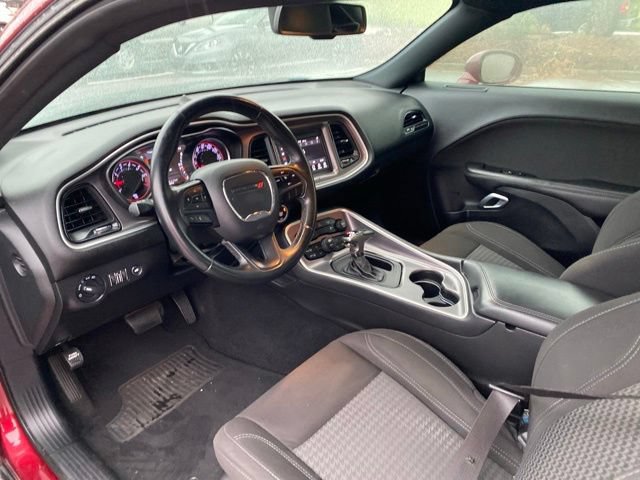 Used 2019 Dodge Challenger SXT RWD image 16