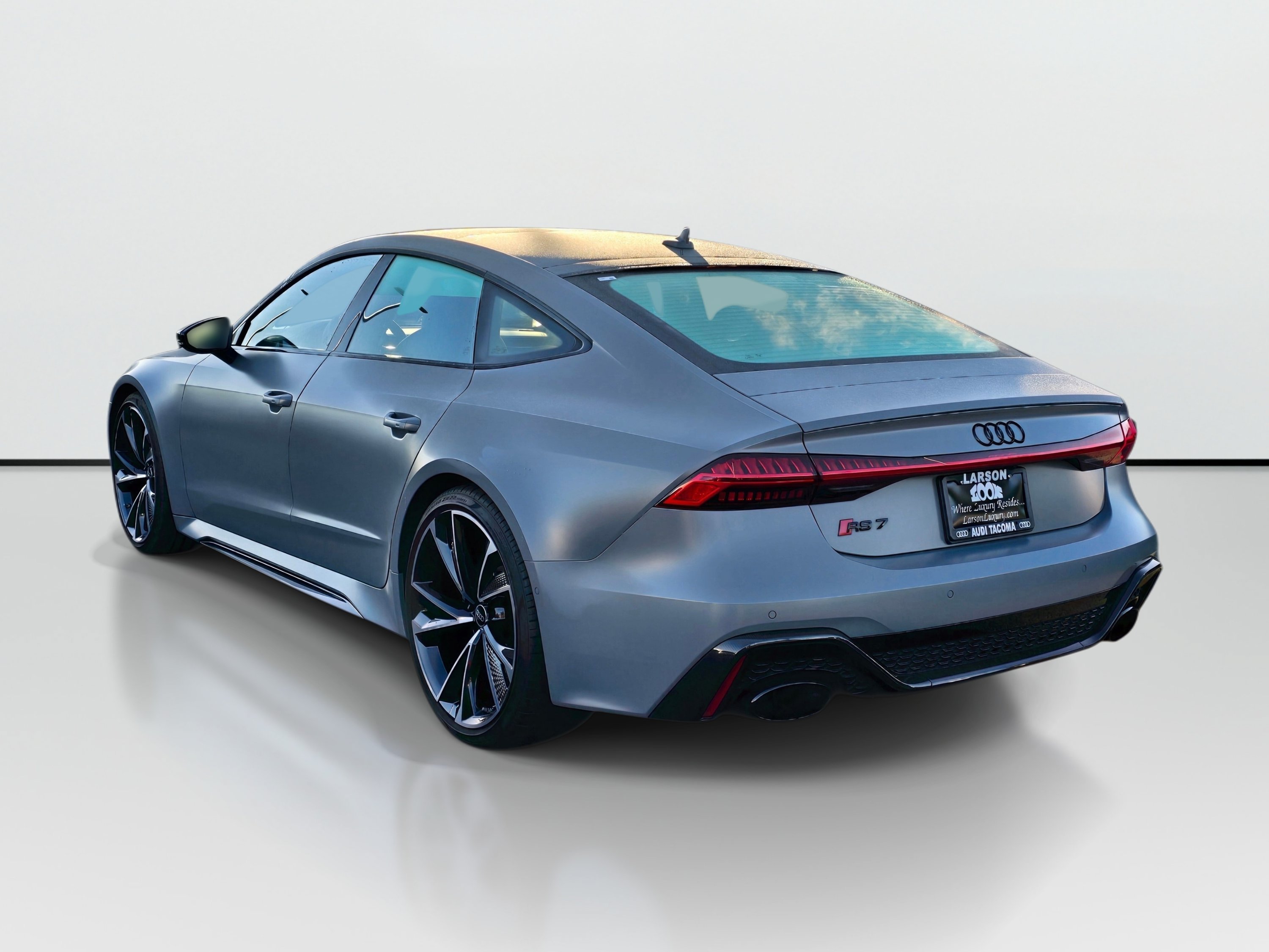 Used 2023 Audi RS 7 Sportback AWD/4WD image 4