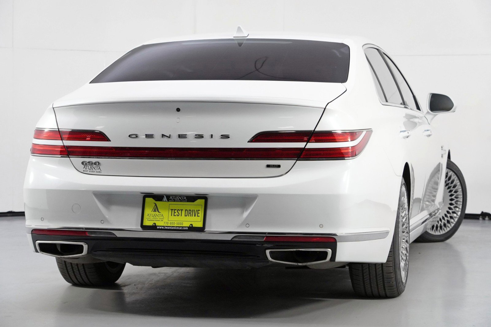 Used 2021 Genesis G90 5.0 Ultimate image 4