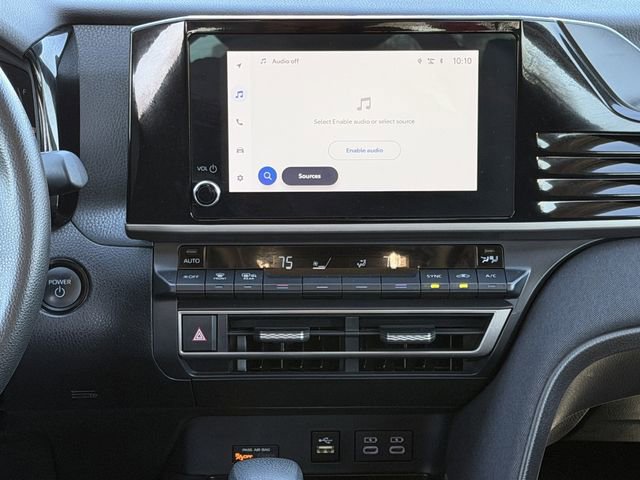 Used 2025 Toyota Camry LE image 17