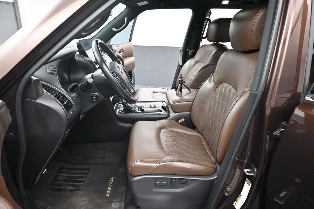 Used 2021 Nissan Armada Platinum w/ Captain's Chairs Package RWD image 19
