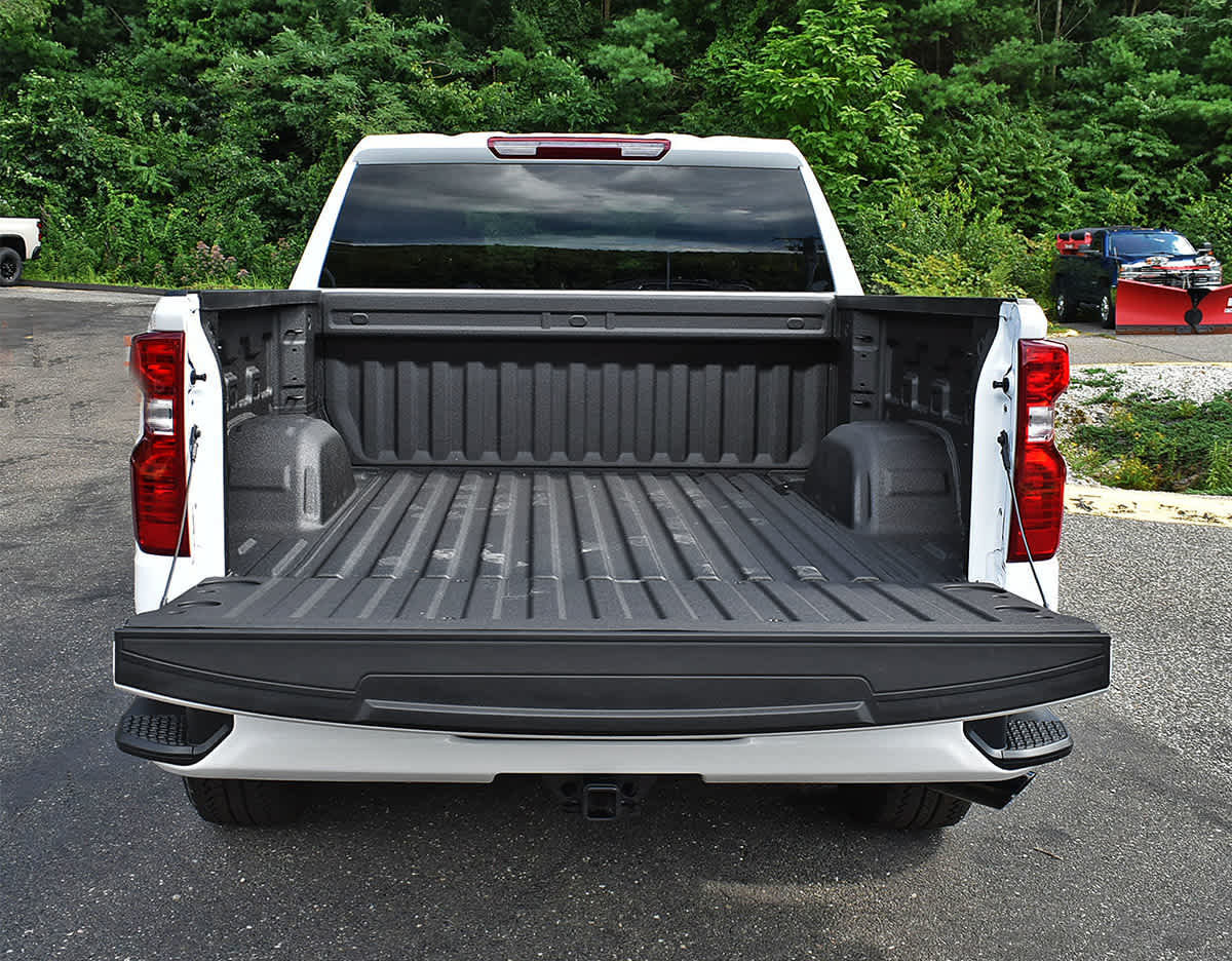 New 2026 Chevrolet Silverado 1500 Custom w/ Turbomax Blackout Package AWD/4WD image 8