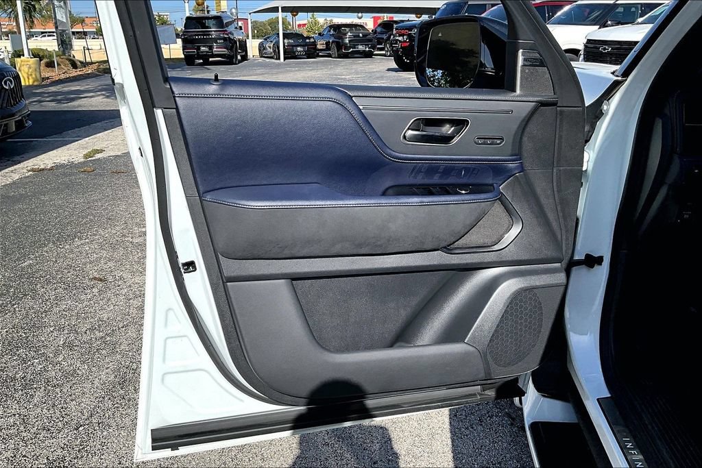 Certified 2026 INFINITI QX80 4WD w/ Sport Exterior Package image 22