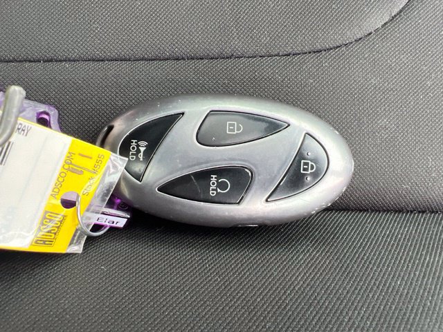 Used 2025 Hyundai Elantra SEL FWD image 36