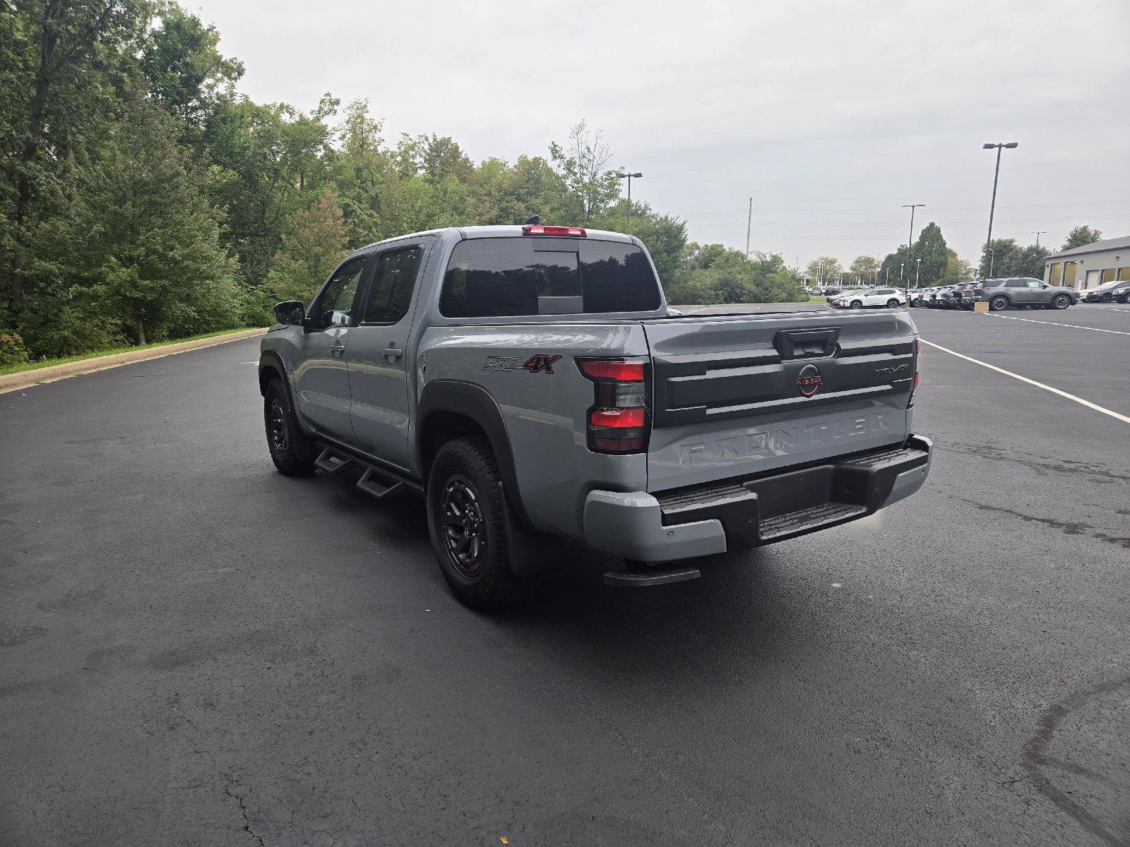 Used 2025 Nissan Frontier PRO-4X AWD/4WD image 6