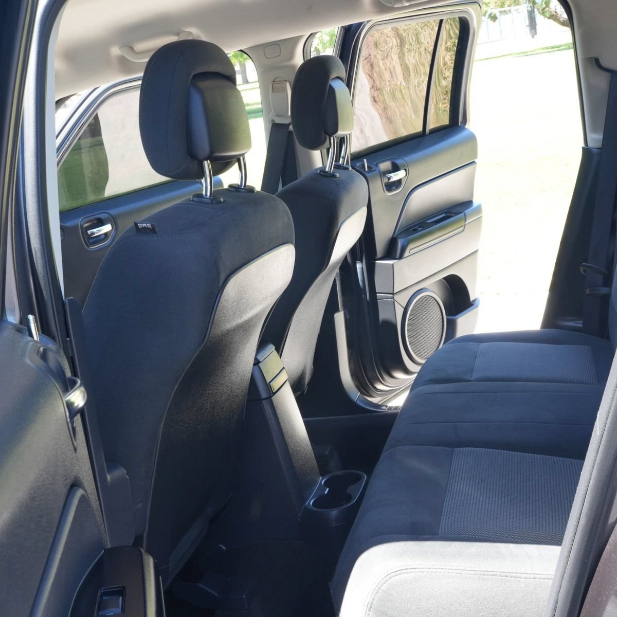 Used 2017 Jeep Patriot Latitude AWD/4WD image 7