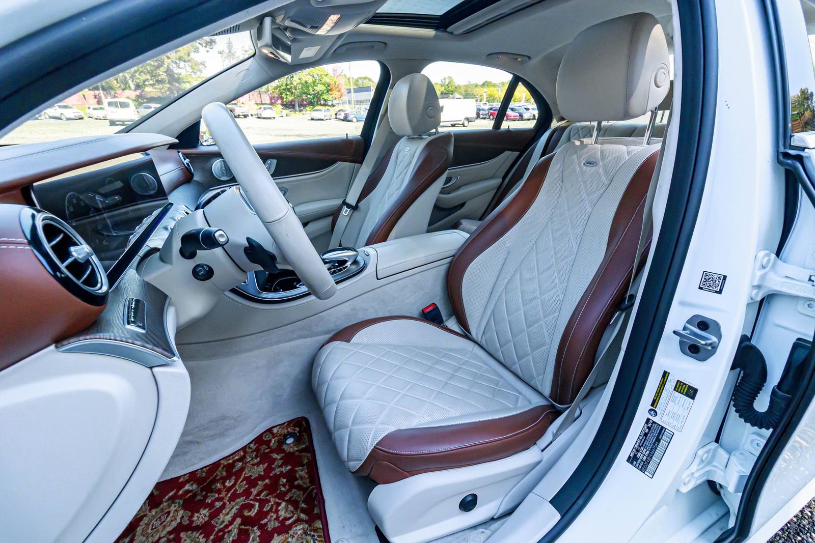 Used 2019 Mercedes-Benz E 300 image 13